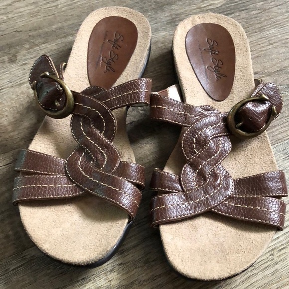 Soft Style Hush Puppies LYZA leather‎ Sandals - Picture 1 of 5